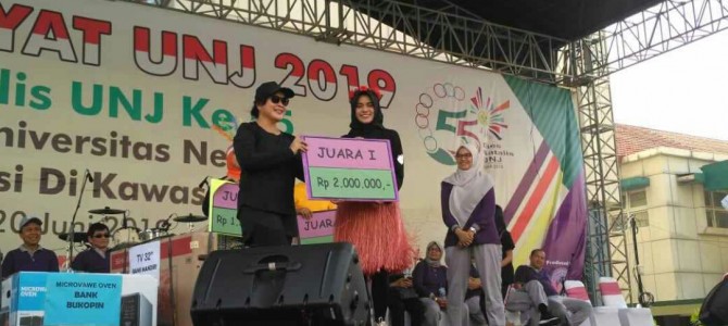 TIM SENAM SYANTIK-FIS JUARA 1 LOMBA SENAM SYANTIK DIES NATALIS UNJ TIM SENAM SYANTIK-FIS JUARA 1 LOMBA SENAM SYANTIK DIES NATALIS UNJ