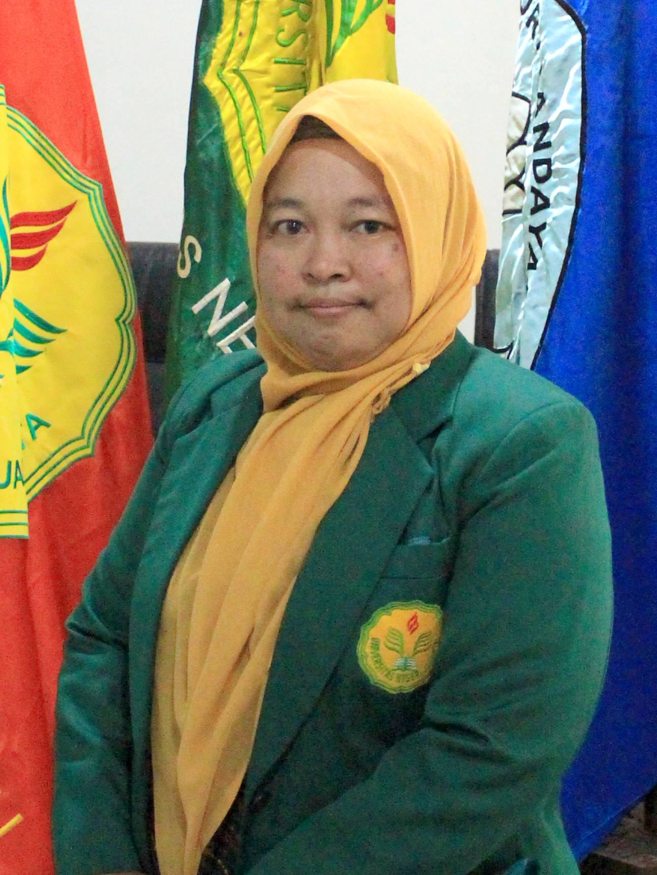 Dr. Sari Narulita, Lc., M.Si.