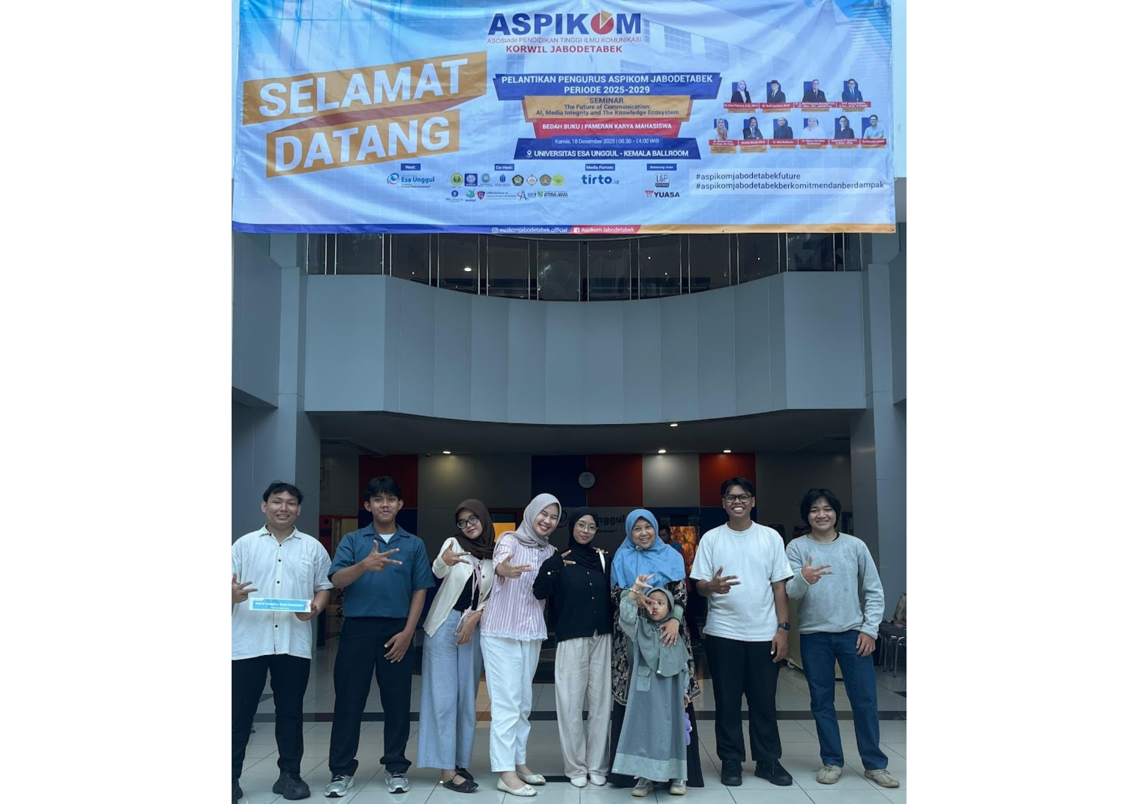 IKOM'23 with Dr. Dini Safitri, S.Sos., M.Si., CPR