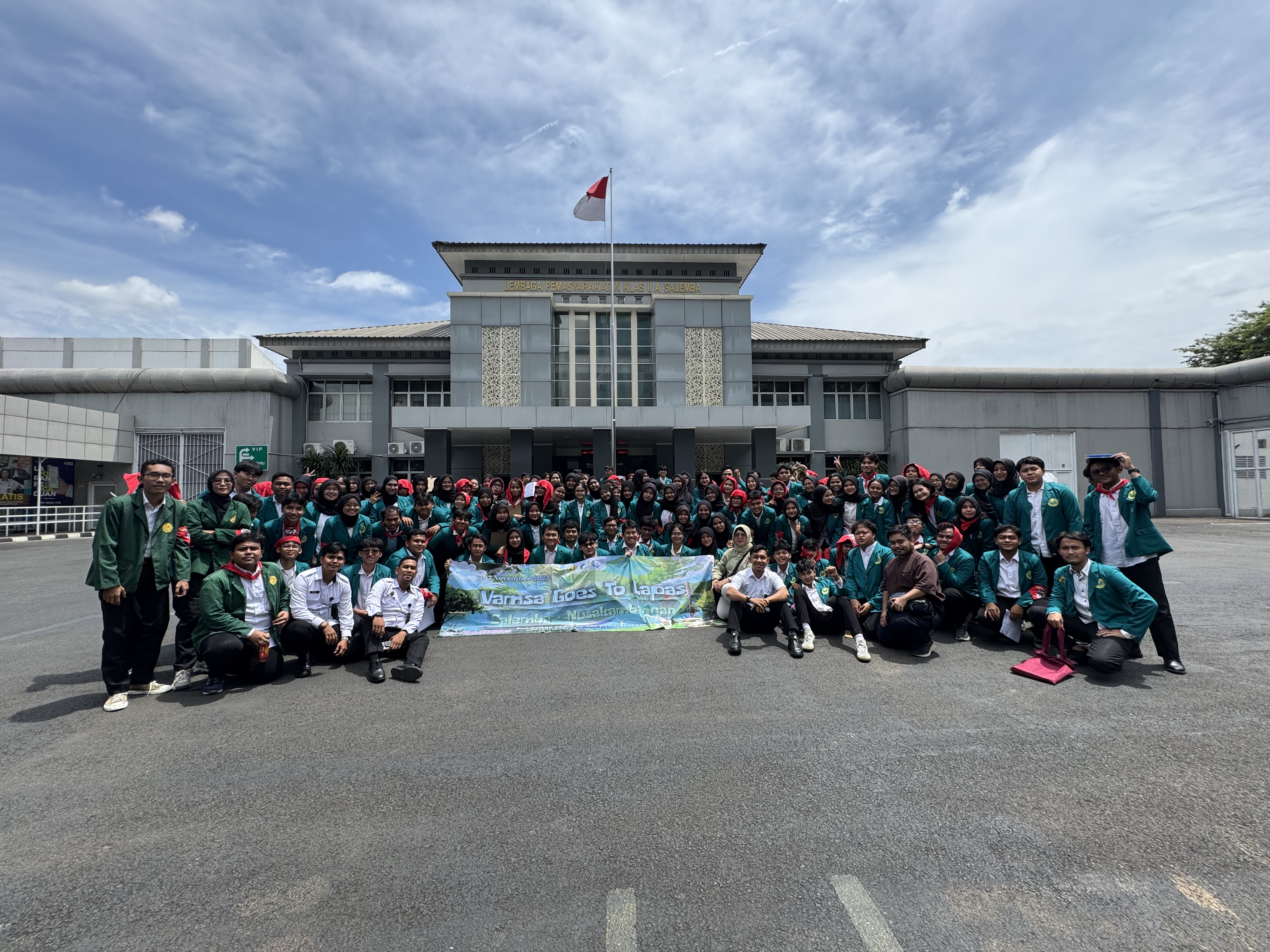 Mahasiswa PPKN FISH UNJ Telusuri Sistem Pemasyarakatan lewat Kunjungan Akademik ke Salemba dan Nusakambangan